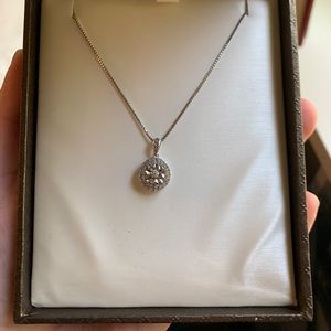 SVS fine jewelry necklace